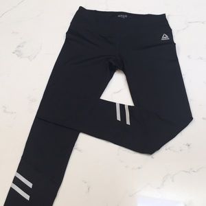 Reebok XS Leggings